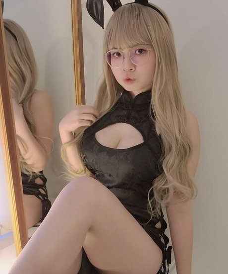 Naakte gelekte OnlyFans-foto van Reneeairforce