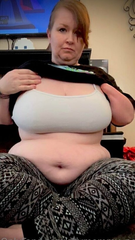 Shymommynextdoor