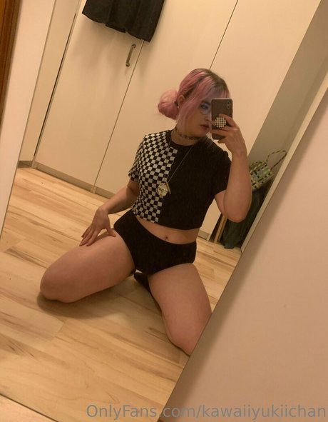 Naakte gelekte OnlyFans-foto van Kawaiiyukiichan