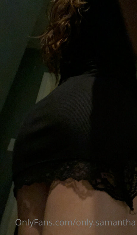 Naakte gelekte OnlyFans-foto van Onlysamantha