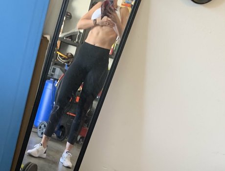 Naakte gelekte OnlyFans-foto van Whitesugarr