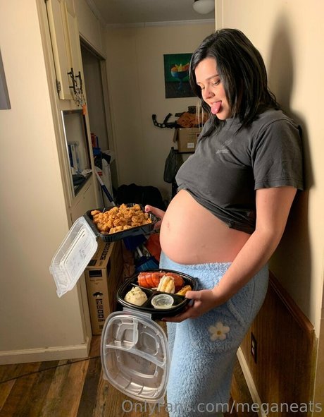 Naakte gelekte OnlyFans-foto van Meganeats