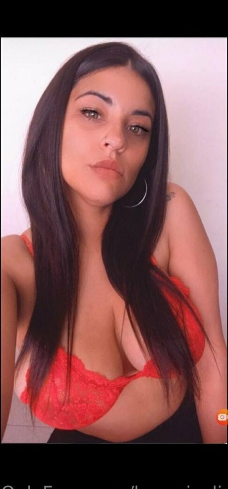 Naakte gelekte OnlyFans-foto van Berenicelis