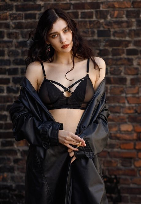 Naakte gelekte OnlyFans-foto van Ufoksun