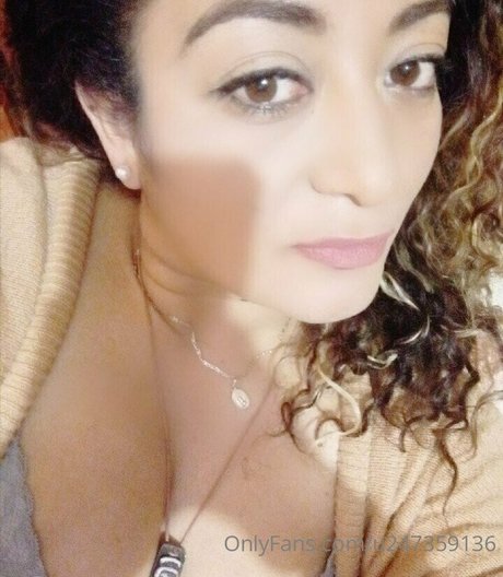 Naakte gelekte OnlyFans-foto van Xynna82
