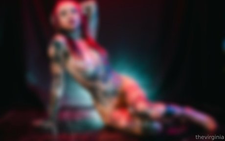 Naakte gelekte OnlyFans-foto van Thevirginia