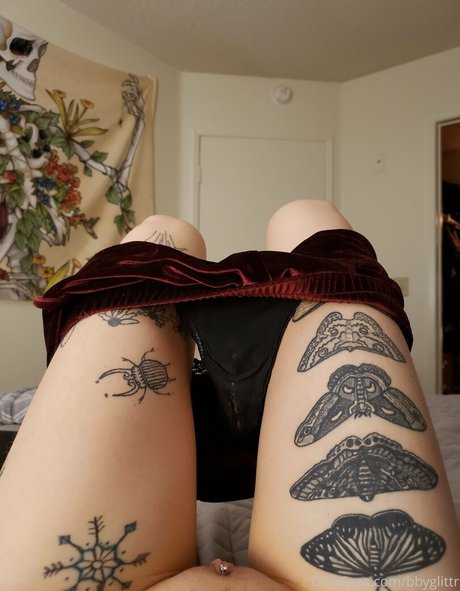 Naakte gelekte OnlyFans-foto van Onlyfaery