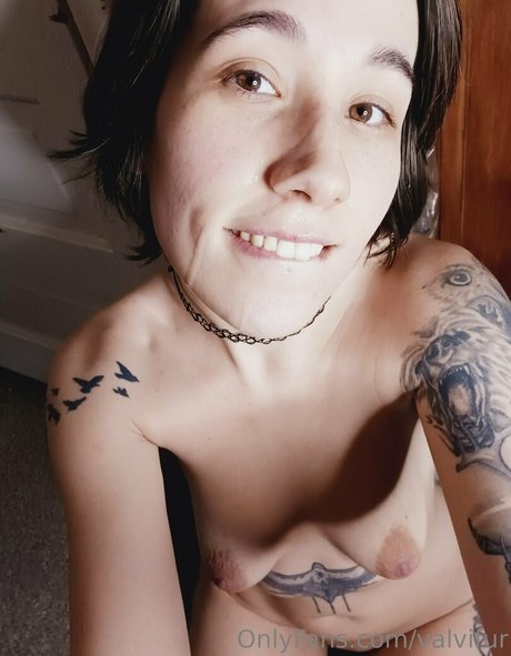 Naakte gelekte OnlyFans-foto van Valvifur