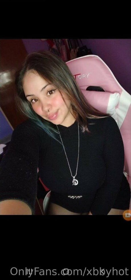 Naakte gelekte OnlyFans-foto van Xbbyhot