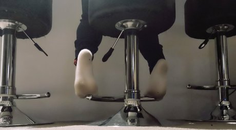 Naakte gelekte OnlyFans-foto van Sweetfeetnz