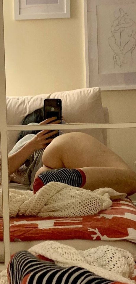 Naakte gelekte OnlyFans-foto van Iamchunjane
