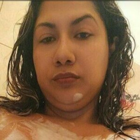Naakte gelekte OnlyFans-foto van Lluvia Salazar