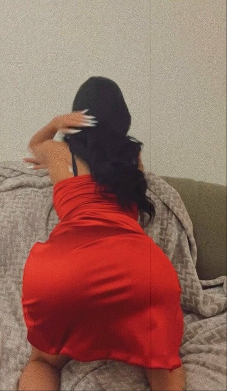 Naakte gelekte OnlyFans-foto van Littleangelbabe
