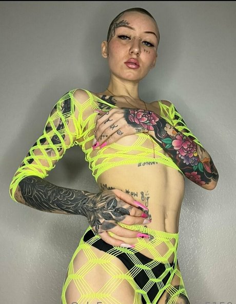 Naakte gelekte OnlyFans-foto van Xovalerie