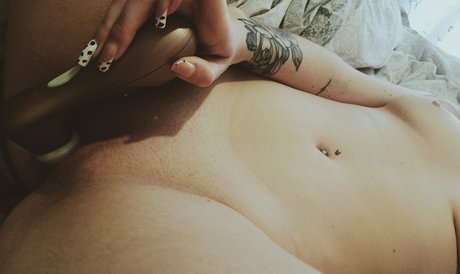 Naakte gelekte OnlyFans-foto van Anitahell