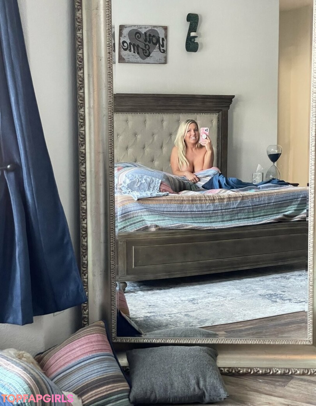 Naakte gelekte OnlyFans-foto van Texasthighs #1813