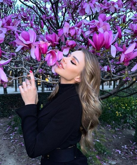 Naakte gelekte OnlyFans-foto van Summer