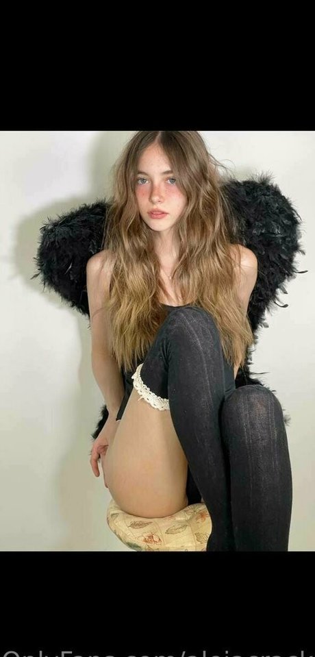 Naakte gelekte OnlyFans-foto van Aleja Crack