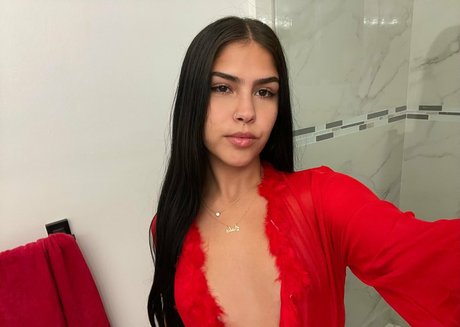 Naakte gelekte OnlyFans-foto van Thalia Rodriguez