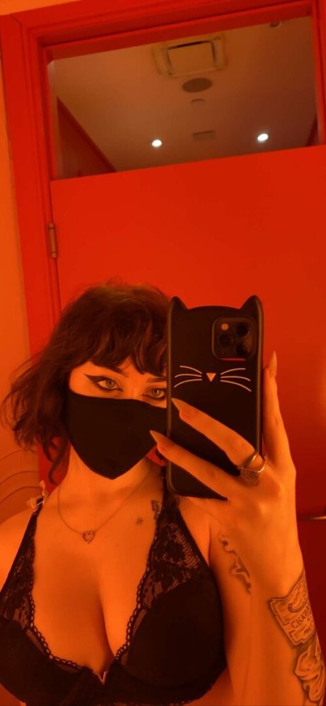 Naakte gelekte OnlyFans-foto van Tsund3r3gf