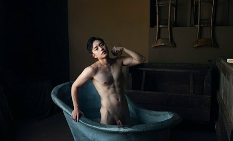 Naakte gelekte OnlyFans-foto van Ryokanzaki1031