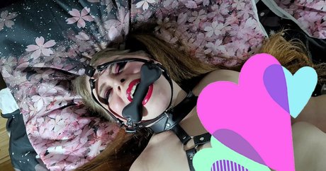 Naakte gelekte OnlyFans-foto van Bloodylovely