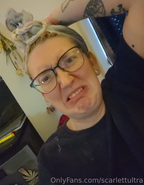 Naakte gelekte OnlyFans-foto van Scarlettultra