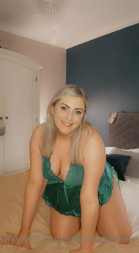 Naakte gelekte OnlyFans-foto van Sweetrosieposie
