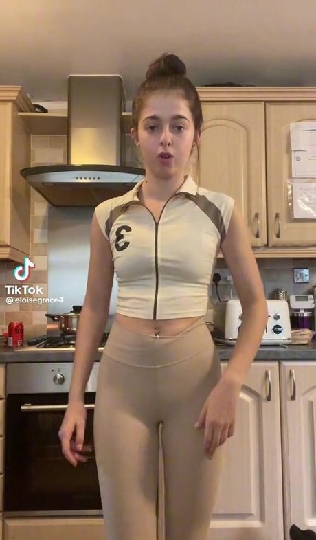 Naakte gelekte OnlyFans-foto van Bellapixi