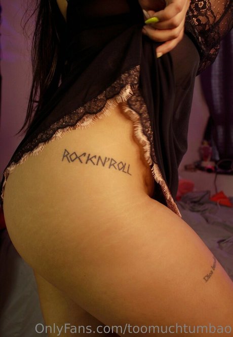 Naakte gelekte OnlyFans-foto van Toomuchtumbao