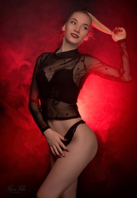 Naakte gelekte OnlyFans-foto van Sweetsiri55