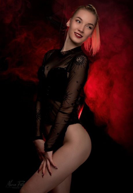Naakte gelekte OnlyFans-foto van Sweetsiri55