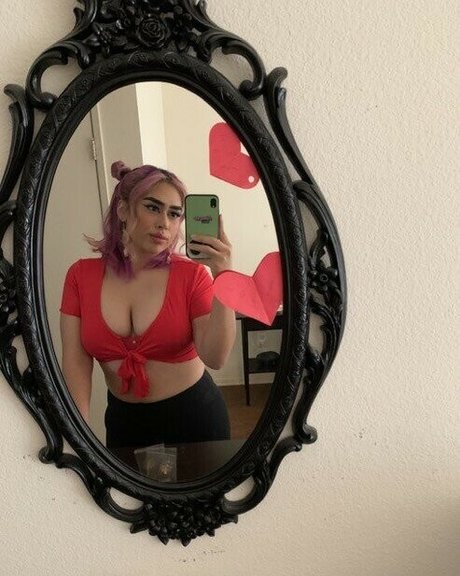 Naakte gelekte OnlyFans-foto van Brattthunnneyyy888