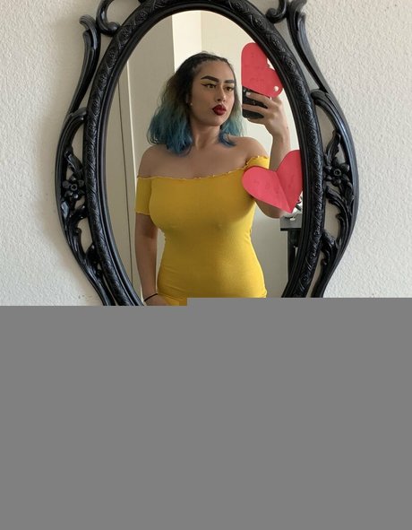 Naakte gelekte OnlyFans-foto van Brattthunnneyyy888