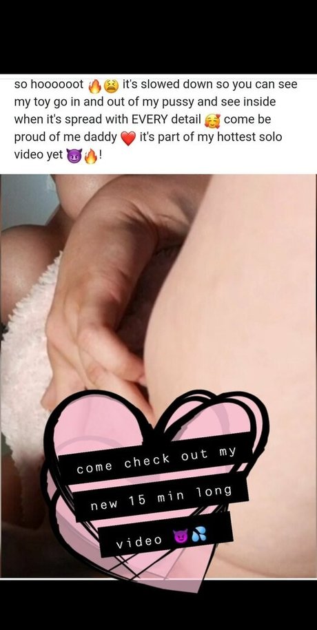 Naakte gelekte OnlyFans-foto van Suicidekittenxo