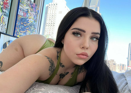 Naakte gelekte OnlyFans-foto van Mariesoleil Tremblay