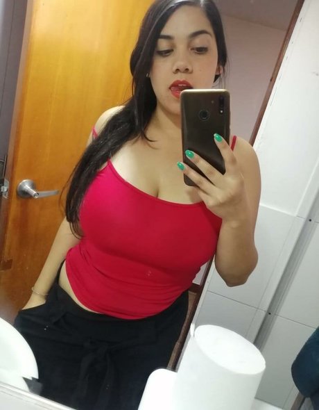 Naakte gelekte OnlyFans-foto van Sweetscarlett