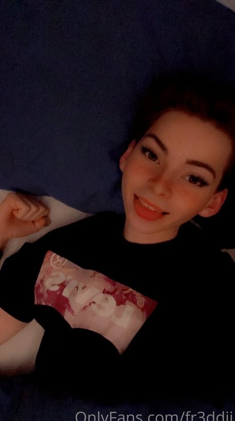 Naakte gelekte OnlyFans-foto van Fr3ddi