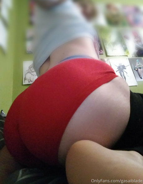 Naakte gelekte OnlyFans-foto van Gasaiblade