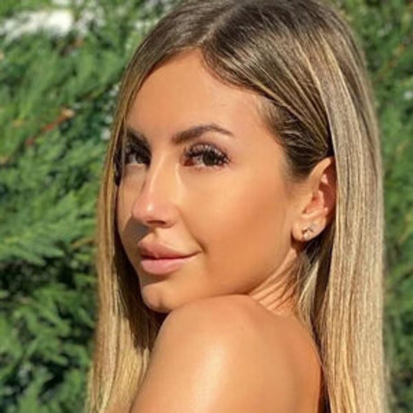 Naakte gelekte OnlyFans-foto van Gonsabellla