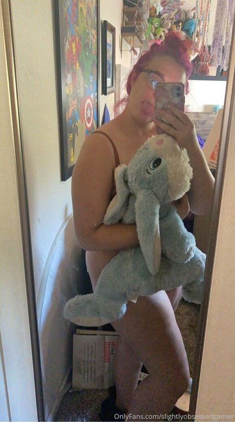 Naakte gelekte OnlyFans-foto van Slightlyobsessedgamer