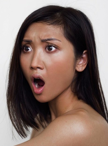 Naakte gelekte OnlyFans-foto van Brenda Song