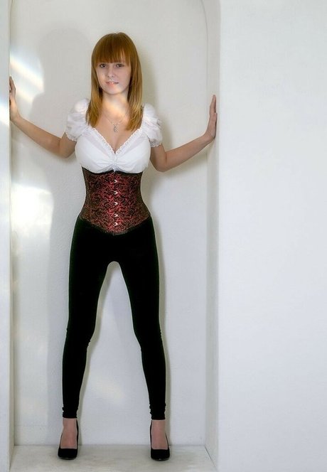 Naakte gelekte OnlyFans-foto van Modelkartei