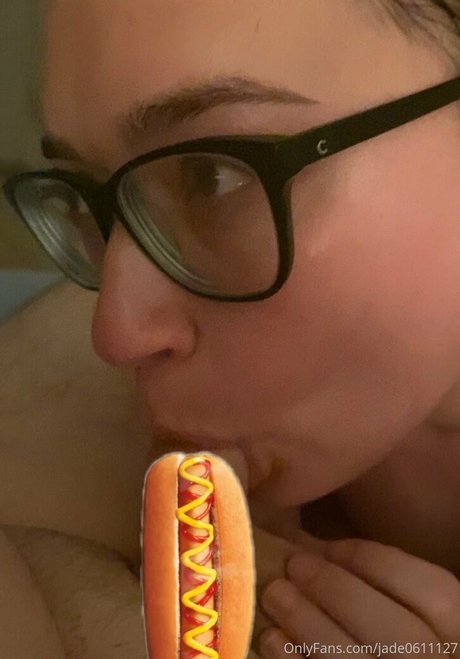 Naakte gelekte OnlyFans-foto van Jade0611127