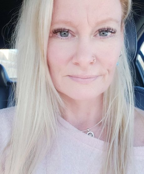 Thesegreyeyes