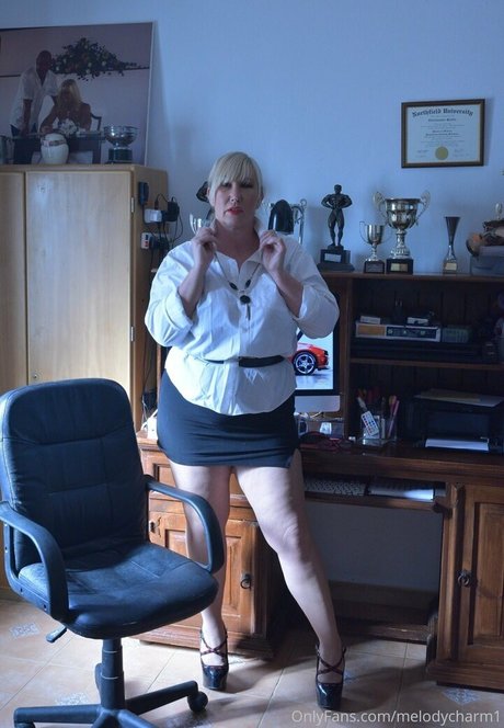 Naakte gelekte OnlyFans-foto van Melodycharm1