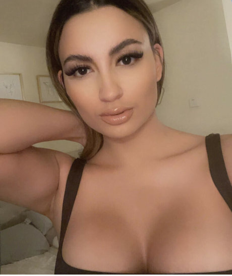 Naakte gelekte OnlyFans-foto van Cbaby05