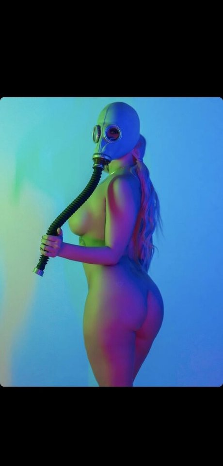 Naakte gelekte OnlyFans-foto van Sarahsnow
