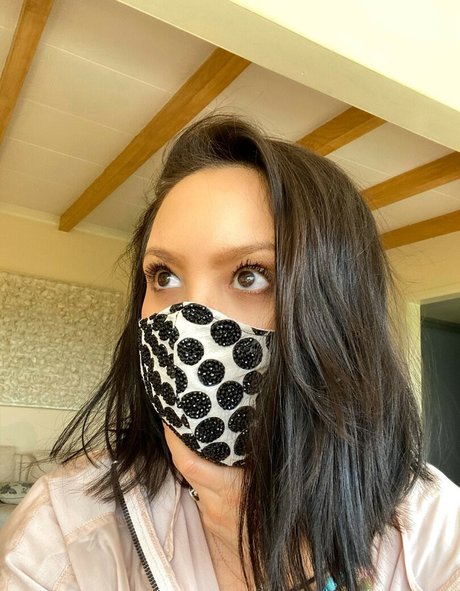 Naakte gelekte OnlyFans-foto van Cheryl Burke