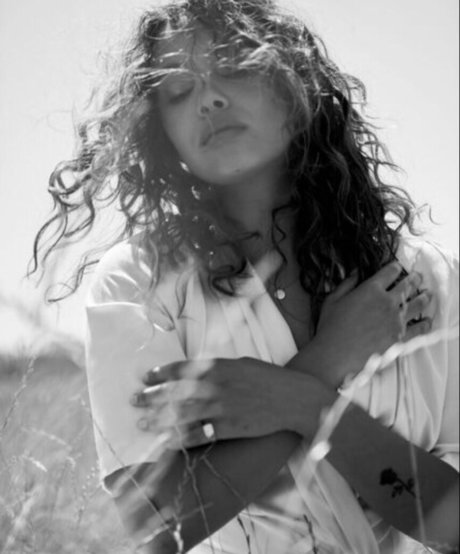 Naakte gelekte OnlyFans-foto van Alisha Boe